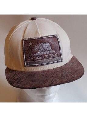 CALIFORNIA REPUBLIC SNAP BACK Ball CAP Cream and Snake Skin